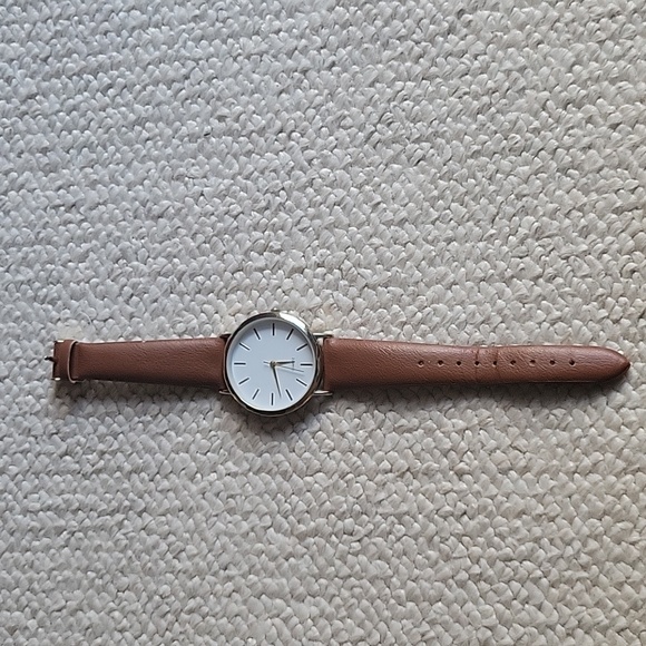 Watch - Picture 1 of 8